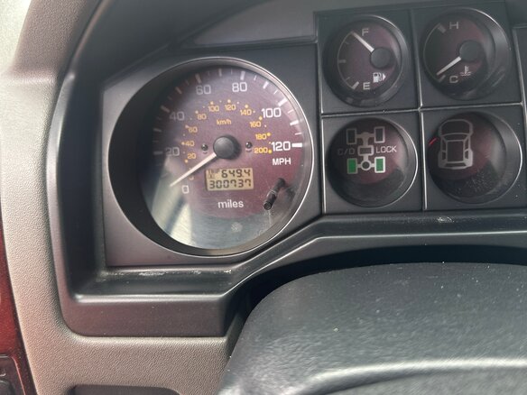 2000 Mitsubishi Montero III, белый, 1350000 рублей - вид 9