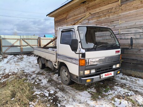 1996 Mazda Titan, белый, 1500000 рублей, вид 2
