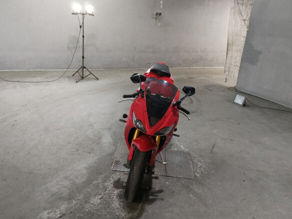 2008 Triumph Daytona 675, красный, 405000 рублей - вид 1