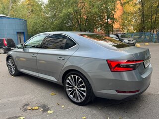 2021 Skoda Superb III Рестайлинг, серый, 3600000 рублей, вид 5