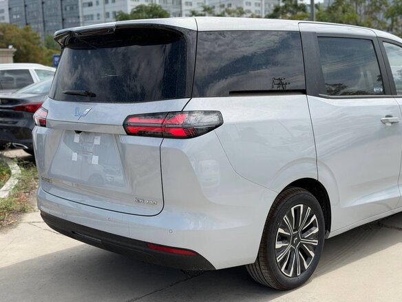 2026 Wuling Starlight 730, серебристый, 2800000 рублей - вид 6