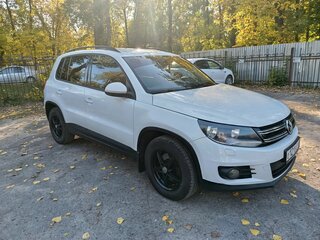2015 Volkswagen Tiguan I Рестайлинг, белый, 1550000 рублей, вид 2