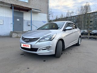 2016 Hyundai Solaris I Рестайлинг, серебристый, 950000 рублей, вид 1
