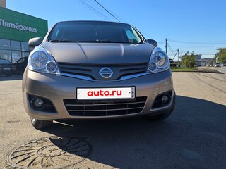 2013 Nissan Note I Рестайлинг, коричневый, 750000 рублей, вид 1