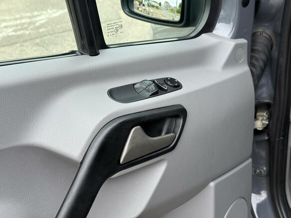 2016 Mercedes-Benz Sprinter, серый, 2900000 рублей - вид 9