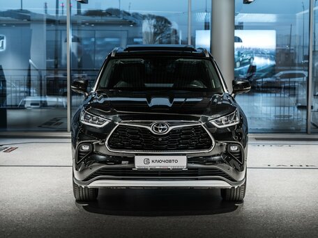 Toyota Highlander IV (XU70)
