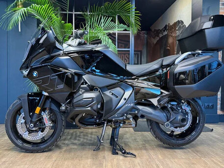 2025 BMW R 1300 RT, чёрный, 3550000 рублей, вид 1