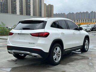 2020 Mercedes-Benz GLA 180 II (H247), белый, 2354000 рублей, вид 4