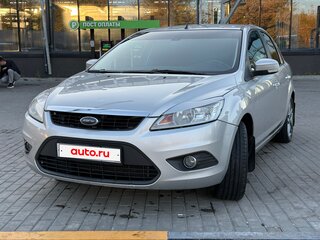 2009 Ford Focus II Рестайлинг, серебристый, 650000 рублей, вид 1