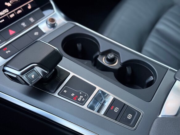 2018 Audi A6 55 TFSI V (C8), чёрный, 3050000 рублей - вид 15