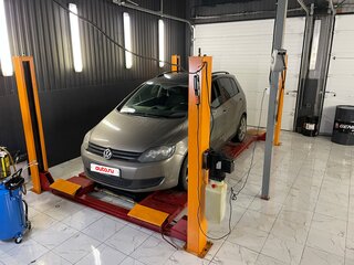 2012 Volkswagen Golf Plus II, серый, 500000 рублей, вид 4