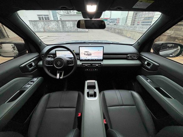 2025 Baojun Yep Plus, серый - вид 13
