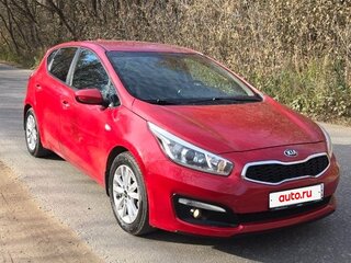 2017 Kia Ceed II Рестайлинг, красный, 1290000 рублей, вид 4