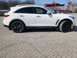 2010 Infiniti FX50 II (S51), белый, 2100000 рублей, вид 3