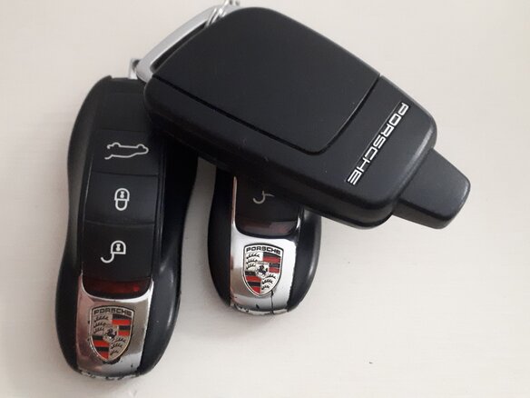 2011 Porsche Cayenne S II (958), белый, 2100000 рублей - вид 15
