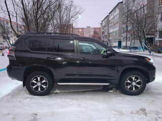 2009 Toyota Land Cruiser Prado 150 Series, чёрный, 2400000 рублей, вид 5