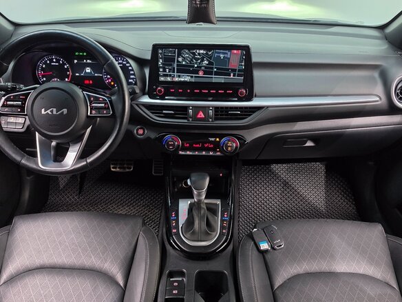 2023 Kia K3 II Рестайлинг, чёрный, 1450888 рублей - вид 6