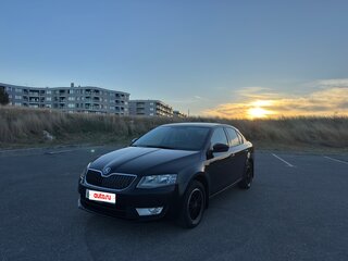 2016 Skoda Octavia III (A7), чёрный, 1340000 рублей, вид 1