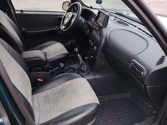2024 Lada (ВАЗ) Niva Travel I, зелёный, 1400000 рублей - вид 4