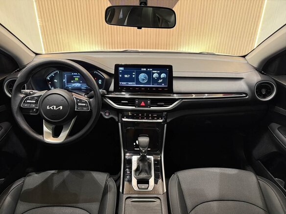 2022 Kia K3 II (China Market), белый - вид 6