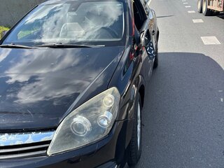 2009 Opel Astra GTC H Рестайлинг, чёрный, 250000 рублей, вид 2