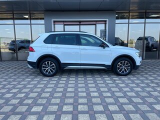 2020 Volkswagen Tiguan II, белый, 2720000 рублей, вид 4