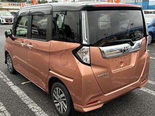 2022 Toyota Roomy I Рестайлинг, оранжевый, 1080000 рублей, вид 4