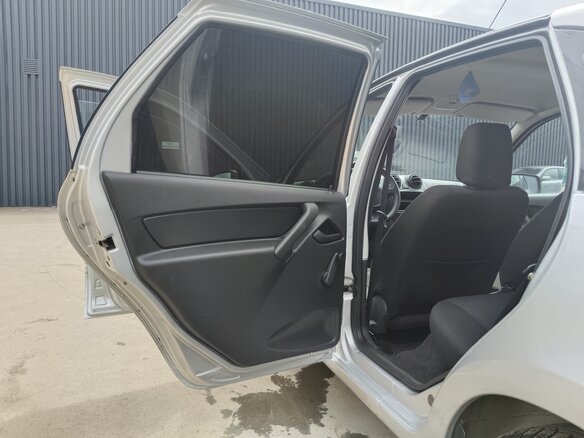 2014 Lada (ВАЗ) Granta I, серебристый, 435000 рублей - вид 27