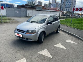 2005 Chevrolet Aveo I, серебристый, 230000 рублей, вид 1