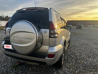 2003 Toyota Land Cruiser Prado 4-speed 120 Series, серебристый, 1700000 рублей, вид 2