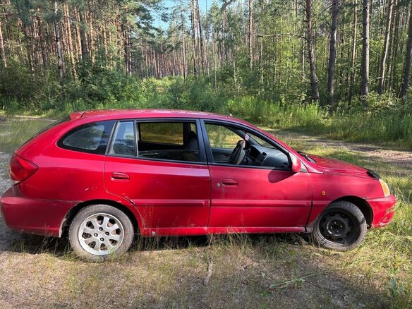 2003 Kia Rio I Рестайлинг, красный, 140000 рублей - вид 2