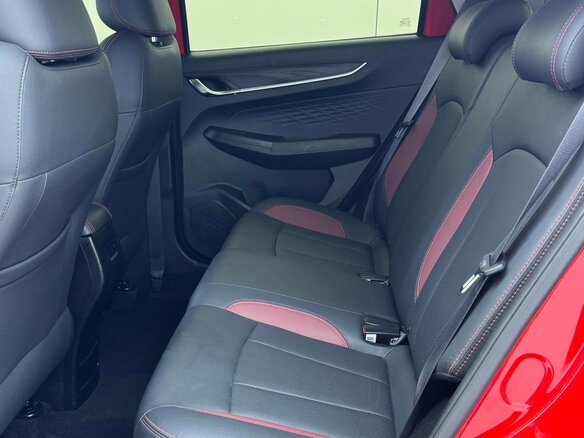 2022 Geely Vision X3 Pro, красный, 980000 рублей - вид 13