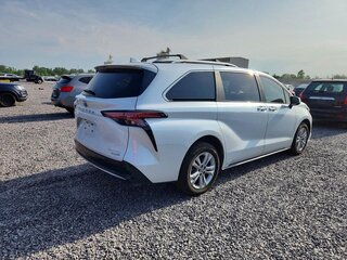 2024 Toyota Sienna IV, белый, 7258000 рублей, вид 3
