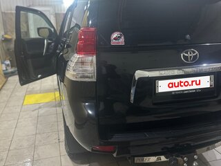 2011 Toyota Land Cruiser Prado 150 Series, чёрный, 2900000 рублей, вид 2