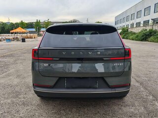 2025 Volvo XC70 III, серый, 6000000 рублей, вид 5