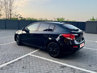 2012 Chevrolet Cruze I, чёрный, 800000 рублей, вид 4