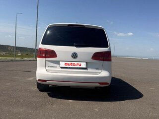 2011 Volkswagen Touran I Рестайлинг 2, белый, 999000 рублей, вид 4