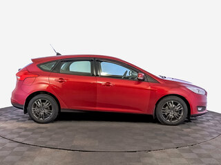 2016 Ford Focus III Рестайлинг, красный, 1150000 рублей, вид 4