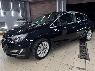 2012 Opel Astra J Рестайлинг, чёрный, 900000 рублей, вид 2