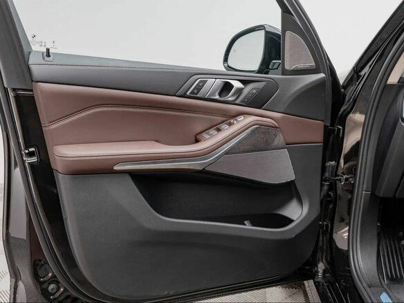2026 BMW X5 30Li IV (G05/G18) Рестайлинг, чёрный - вид 3