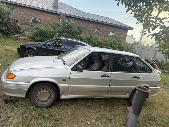 2004 Lada (ВАЗ) 2114, серебристый, 39000 рублей - вид 3