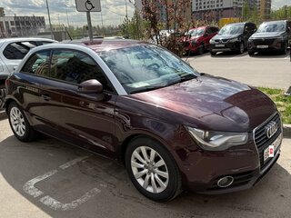 2011 Audi A1 I (8X), красный, 900000 рублей, вид 1