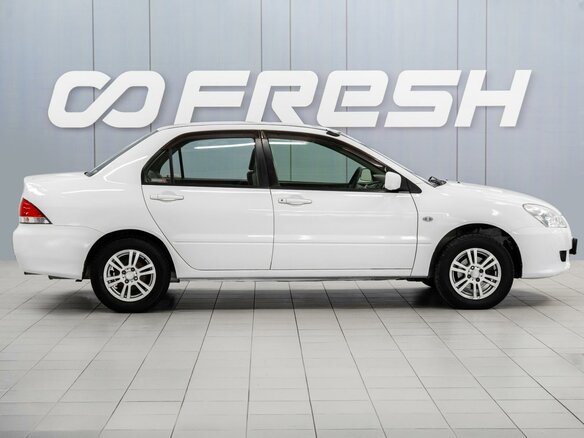 2004 Mitsubishi Lancer IX, белый - вид 4