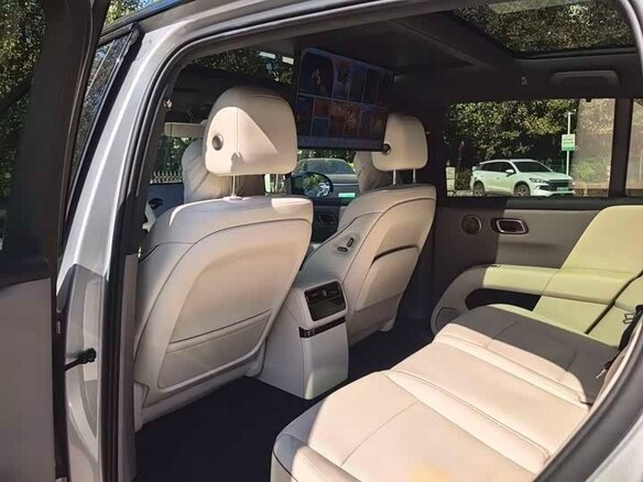 2026 Li Auto (Lixiang) i6, серебристый, 7250000 рублей - вид 18