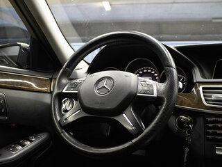 2014 Mercedes-Benz E-Класс 200 IV (W212, S212, C207) Рестайлинг, чёрный, 1700000 рублей, вид 5