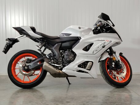 2023 Yamaha YZF-R7, белый, 829000 рублей, вид 1