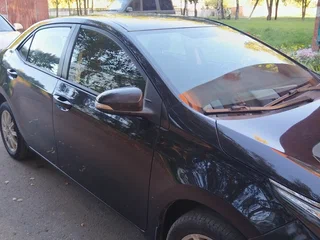 2016 Toyota Corolla XI (E160, E170, E180) Рестайлинг 1, чёрный, 1150000 рублей, вид 2