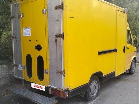 1995 Mercedes-Benz T1, жёлтый, 999000 рублей, вид 4