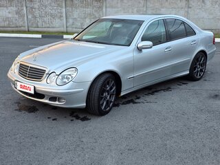 2005 Mercedes-Benz E-Класс 200 III (W211, S211), серебристый, 880000 рублей, вид 2