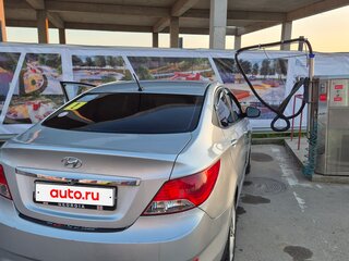 2012 Hyundai Solaris I, серебристый, 600000 рублей, вид 3
